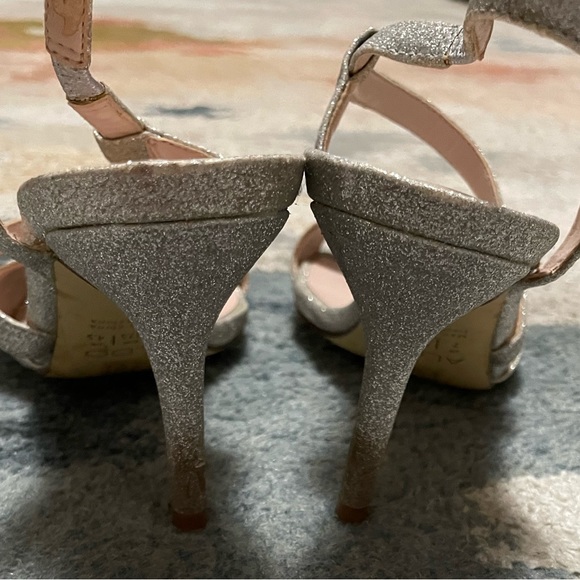 Aldo Silver Gliter Open Toe Sling backs Sz 7 - Picture 2 of 3